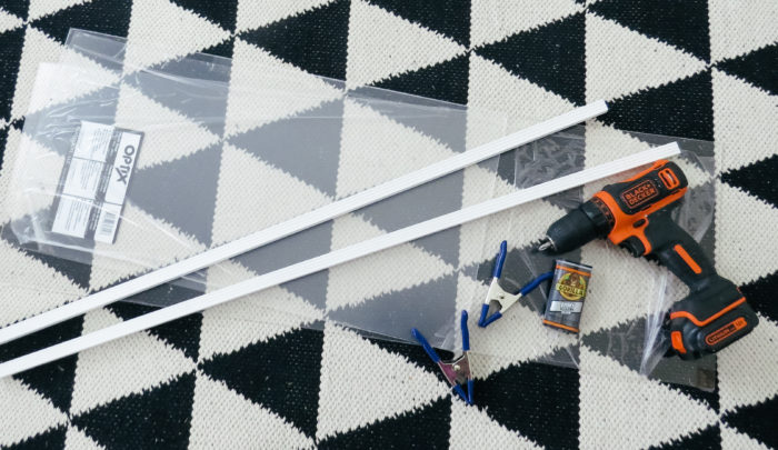 DIY acrylic bathtub tray 