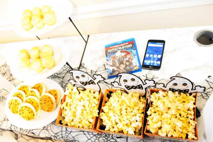 DIY Ghost Decoration - Movie Night