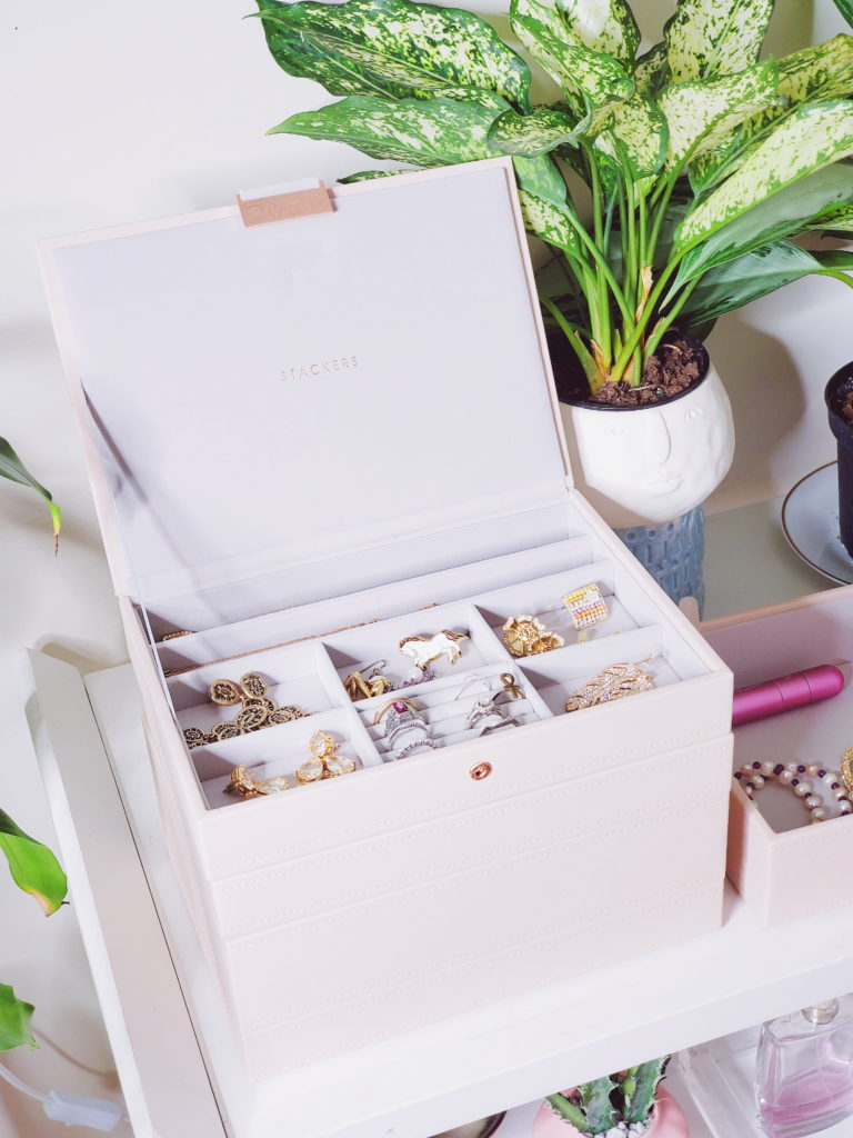 Storage Jewelry organization