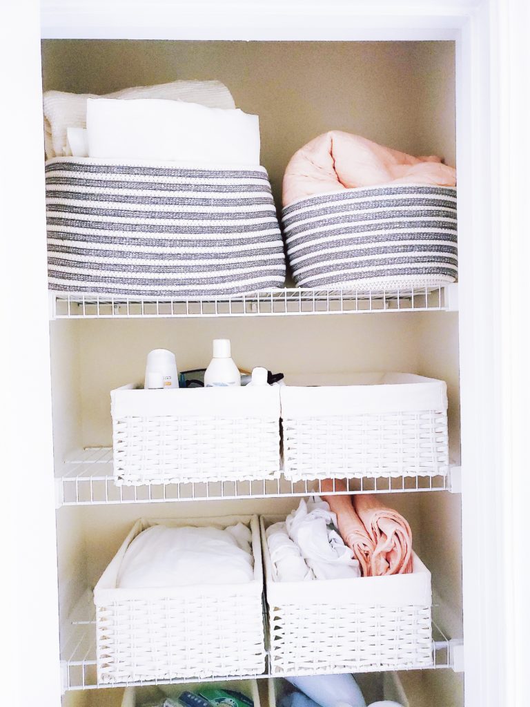 Small Linen Closet2